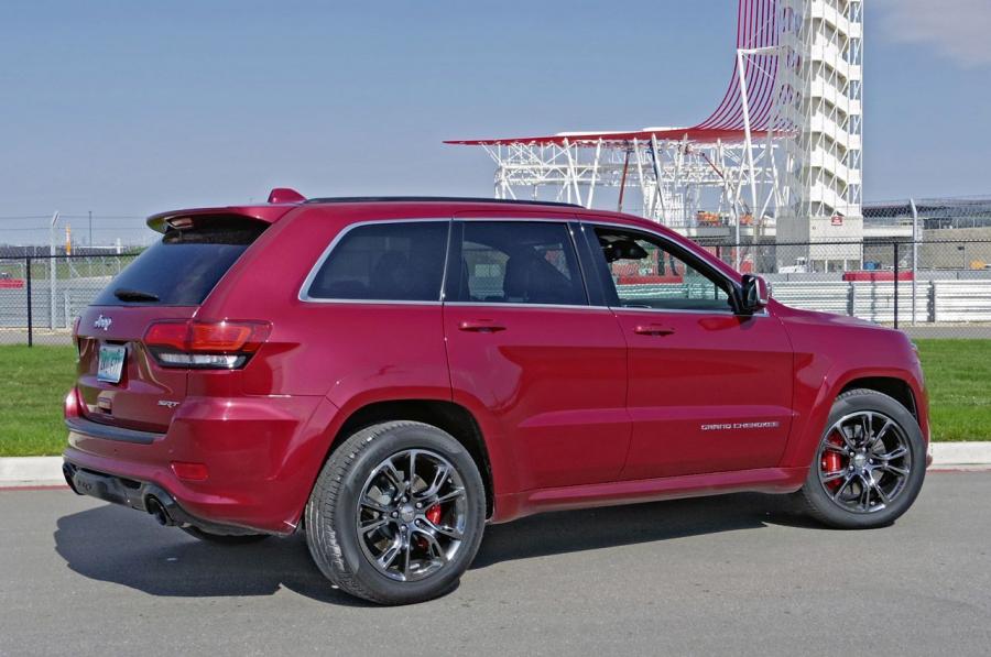  Jeep Grand Cherokee SRT8 2014 года  (фото 14 из 73)